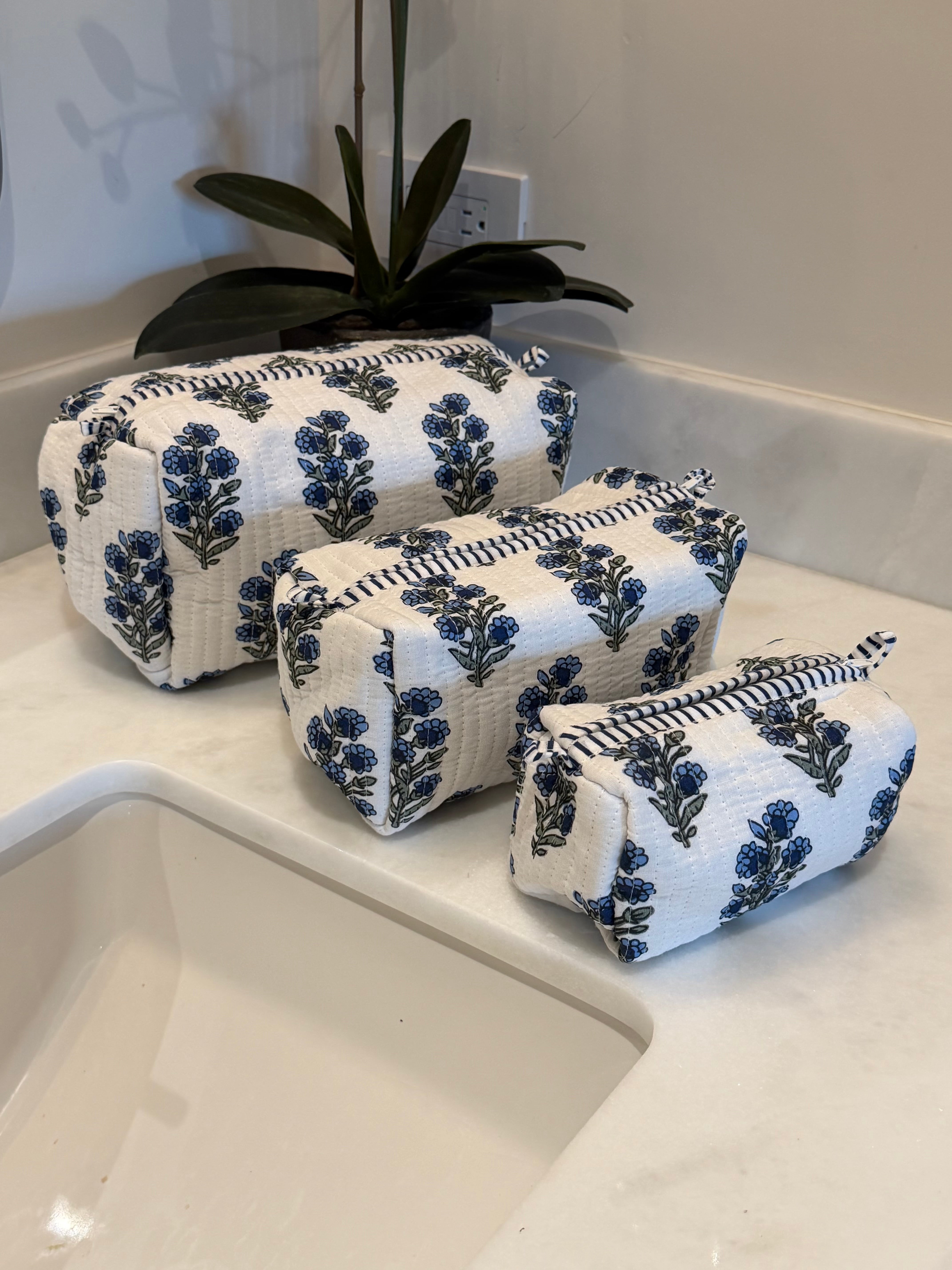 Fleur Block Print Cosmetic Case Set (Blue)