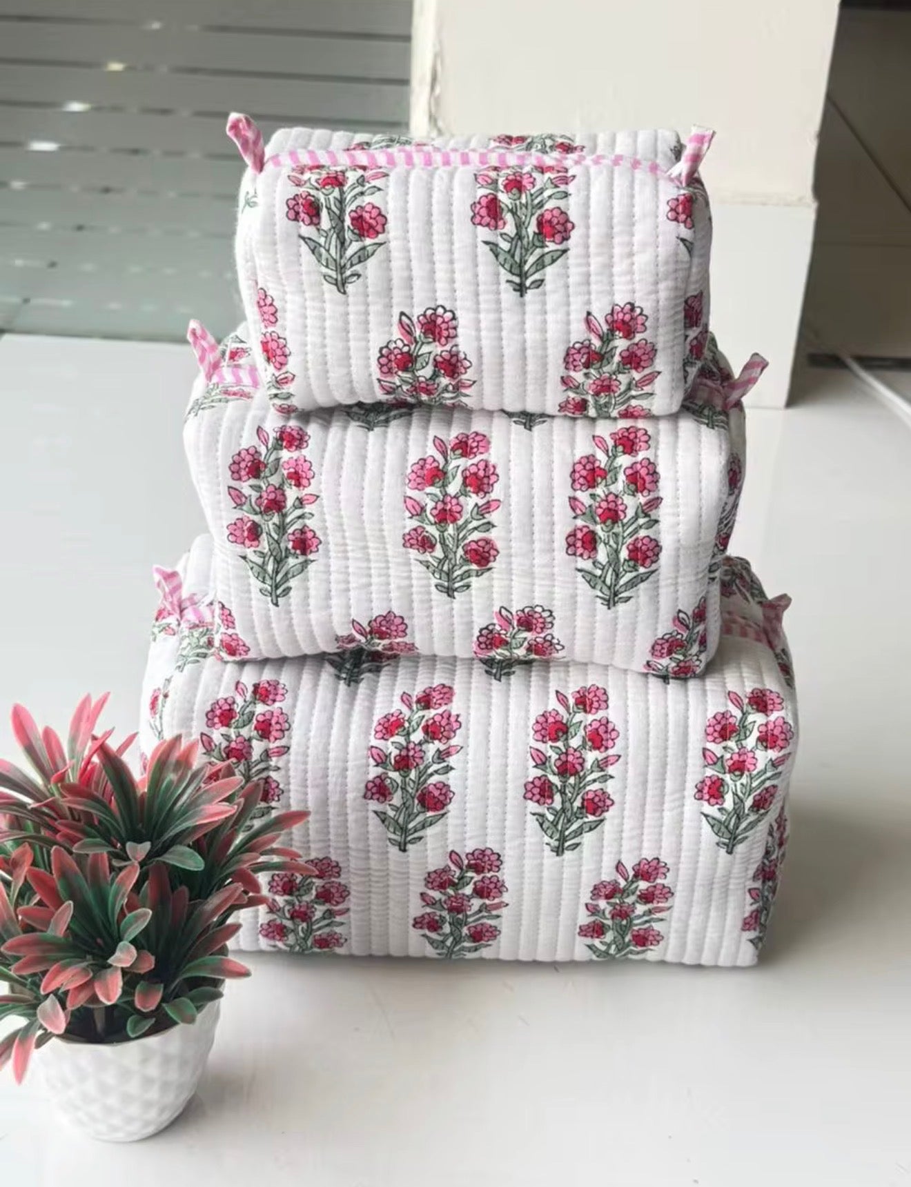 Fleur Block Print Cosmetic Case Set (Pink)