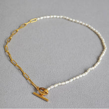 Load image into Gallery viewer, Freshwater Pearl / Gold Link Toggle Necklace