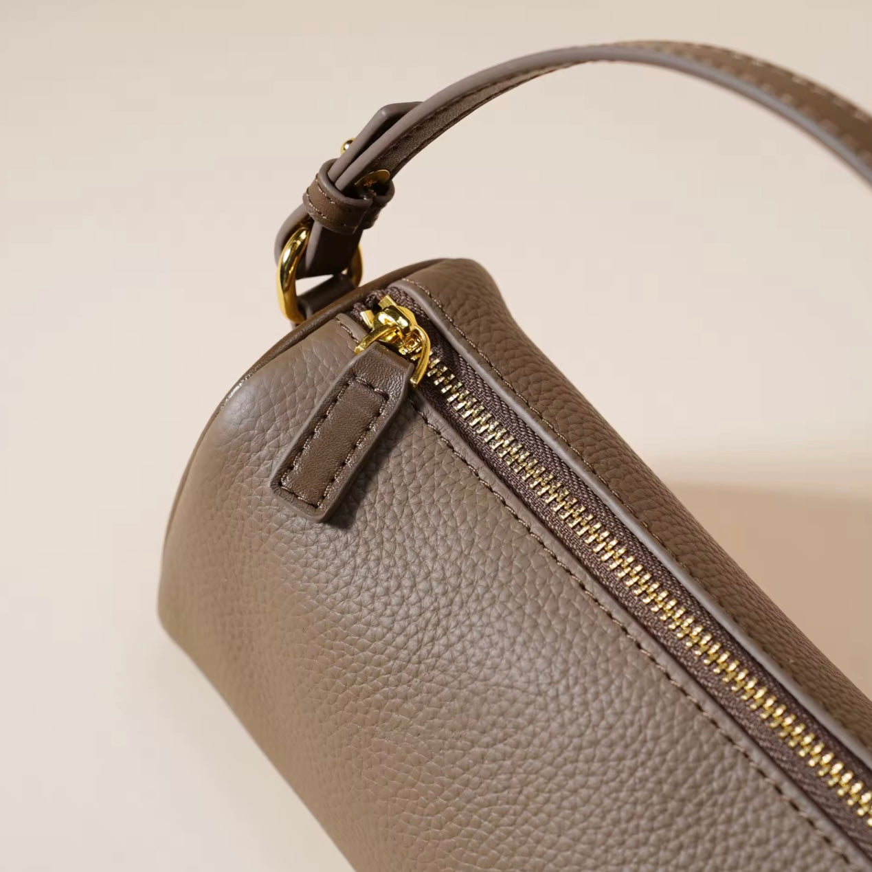 Avery Barrel Leather Bag - Taupe