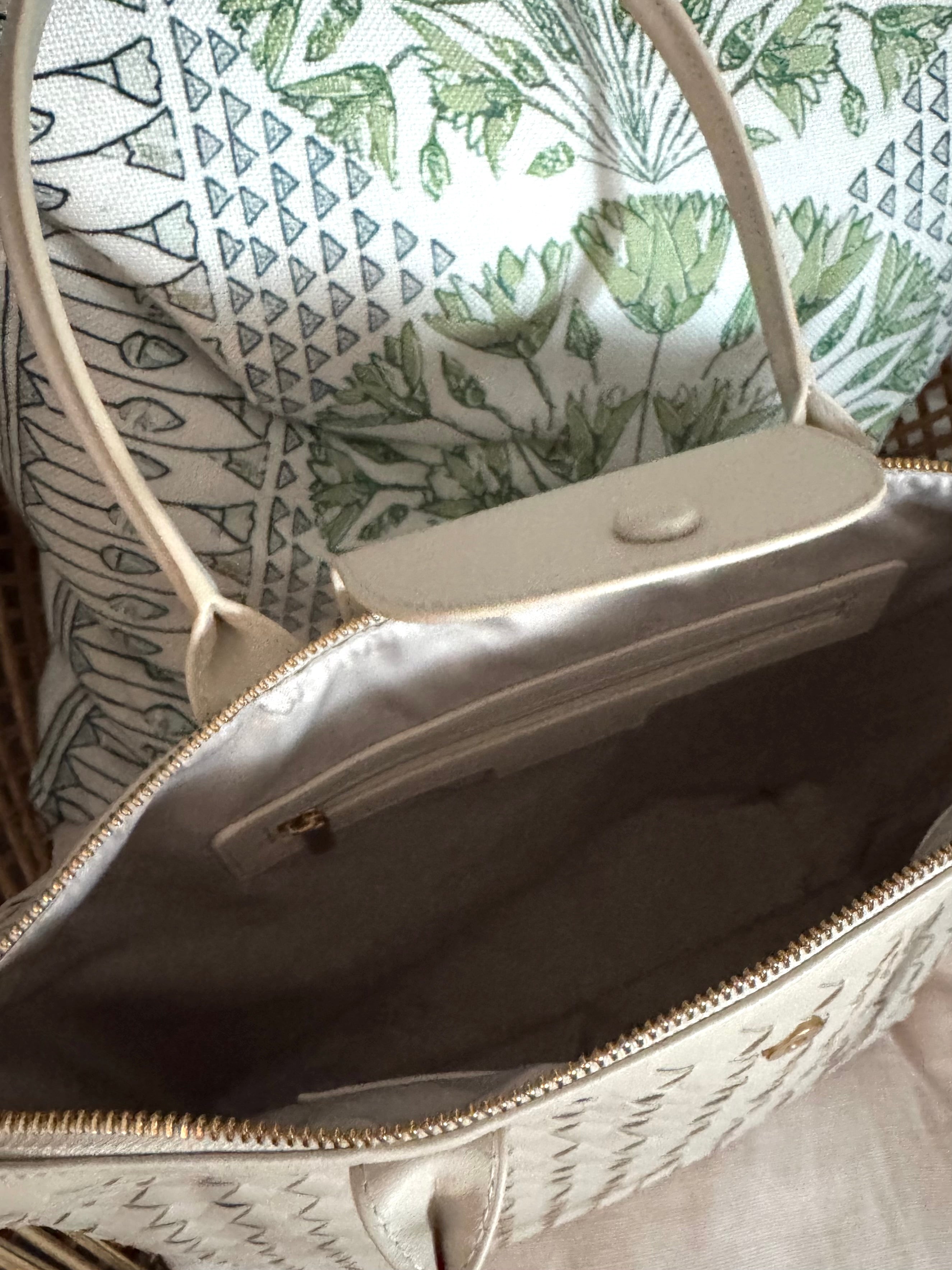 Ivory Quilted Rowan Crossbody (Large)