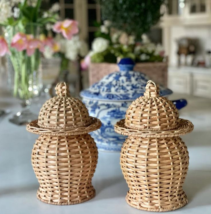 Round Wicker Jar (3 Sizes)