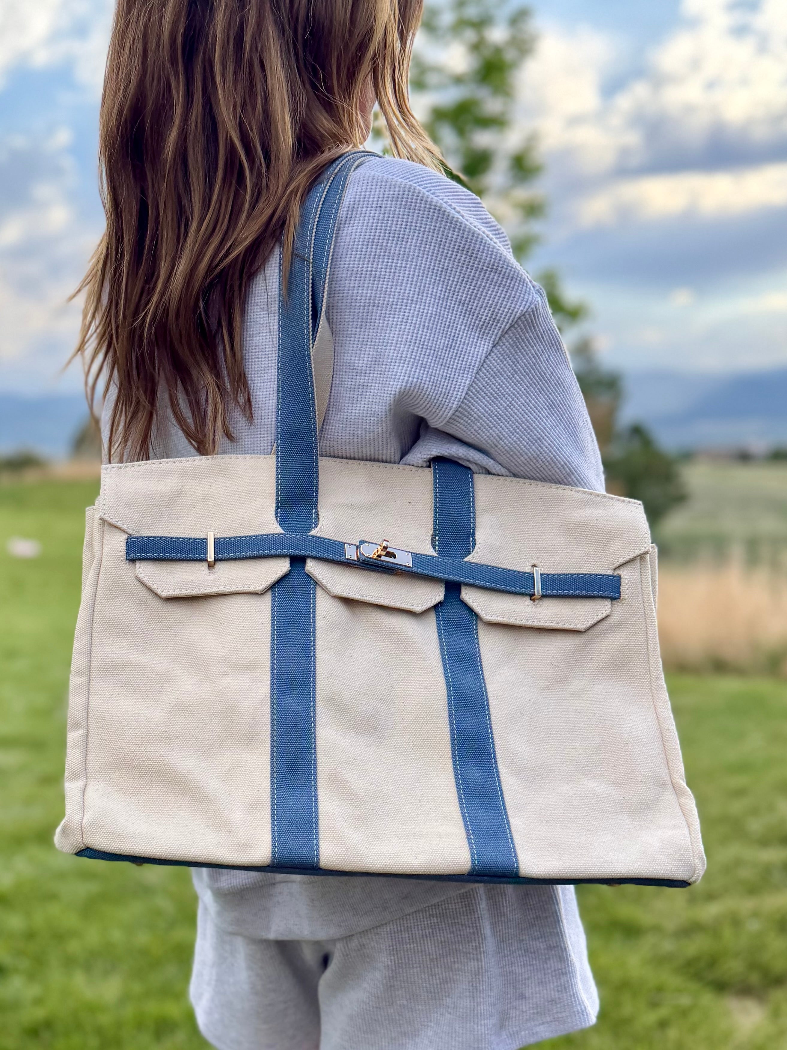 Maris Canvas Tote (Available 6.5.26 9am cst)