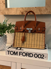 Load image into Gallery viewer, Straw &amp; Leather Picnic Bag (Available in 2 Sizes)