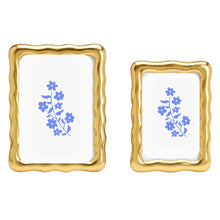 Load image into Gallery viewer, Vintage Gold Wavy Photo Frames (Two Sizes)