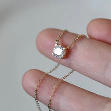 Load image into Gallery viewer, Gold Round Solitaire Necklace