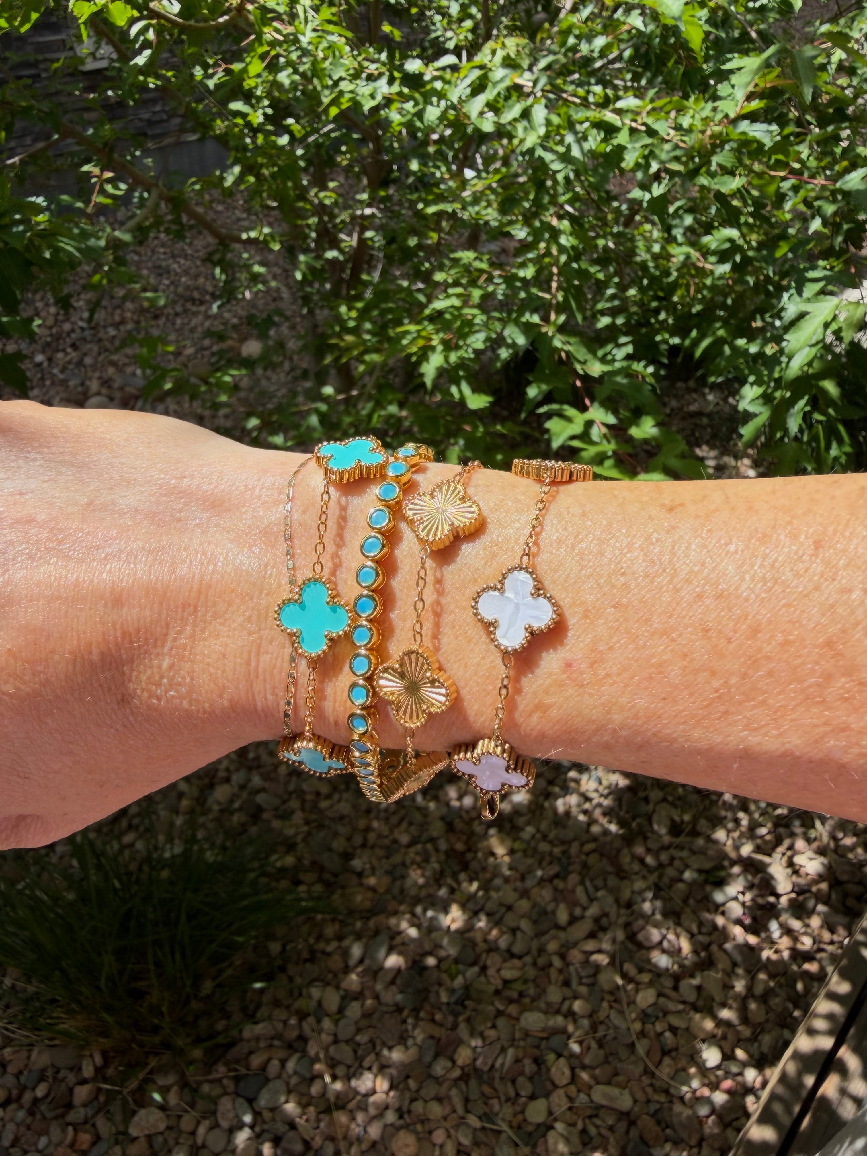 Clover Charm Bracelet - Gold (Available 6.5.26 9am cst)