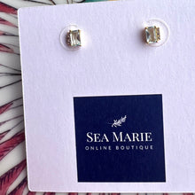 Load image into Gallery viewer, Ocean Blue Stud Earrings