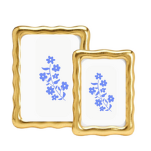 Load image into Gallery viewer, Vintage Gold Wavy Photo Frames (Two Sizes)