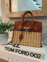 Load image into Gallery viewer, Straw &amp; Leather Picnic Bag (Available in 2 Sizes)