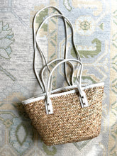 Load image into Gallery viewer, Waverly Straw Tote