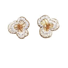 Load image into Gallery viewer, White Flower Stud Earrings